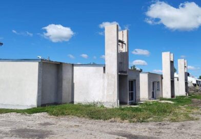 La construcción de las 12 viviendas en Malabrigo por parte de Provincia ya está en la etapa final con el 80 % de los trabajos.
